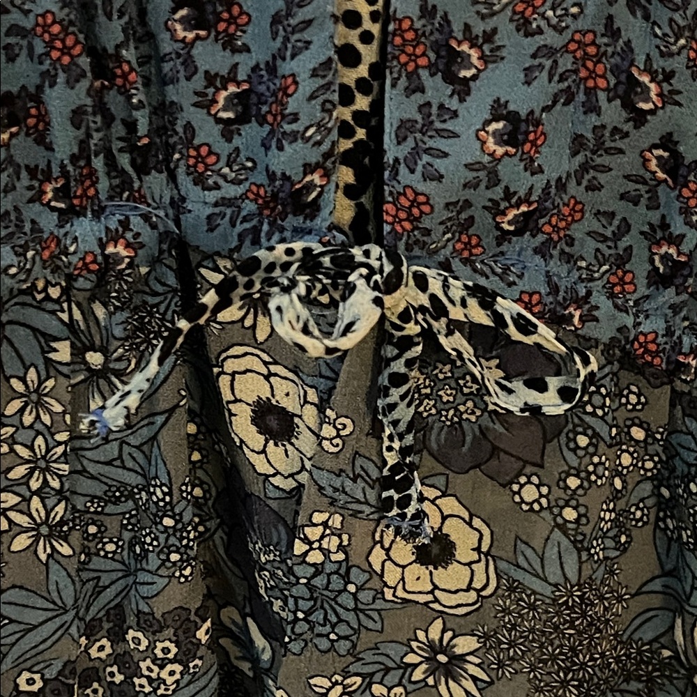 LOGO Mixed Media Blue Patterned Topper w/Dramatic Dolman Sleeves-Sharkbite Hem - Picture 4 of 12